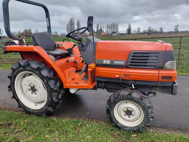 Kubota gl 200 minitractor - afbeelding 1 van  14