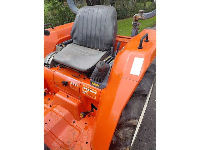 Kubota gl 200 minitractor - afbeelding 12 van  14