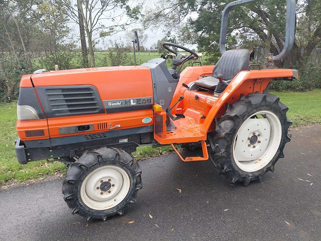 Kubota gl 200 minitractor - afbeelding 9 van  15
