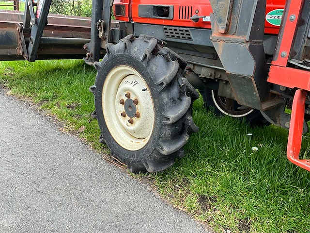Kubota gl200 met frontlader - afbeelding 14 van  21