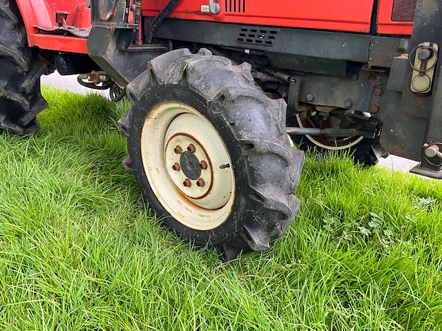 Kubota gl200 met frontlader - afbeelding 15 van  21
