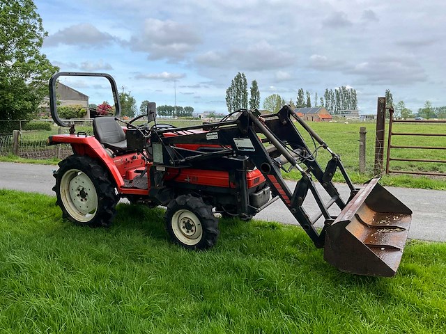 Kubota gl200 met frontlader - afbeelding 11 van  21