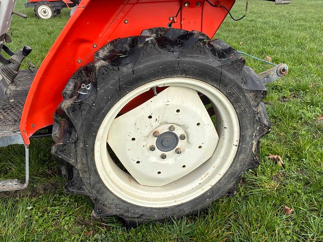 Kubota grandel minitractor - afbeelding 4 van  13