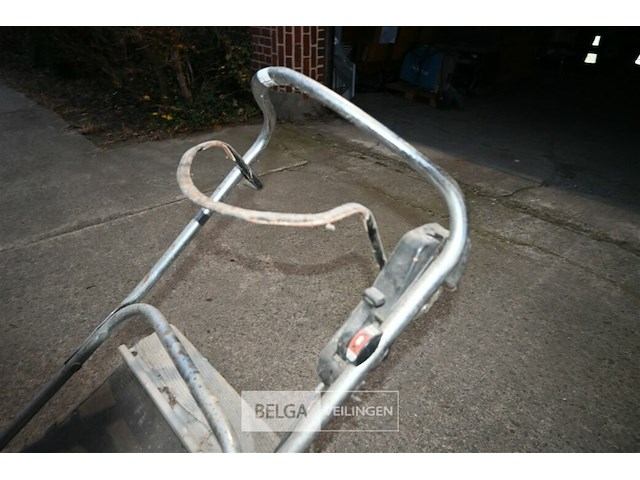 Kubota grasmaaier - afbeelding 5 van  6