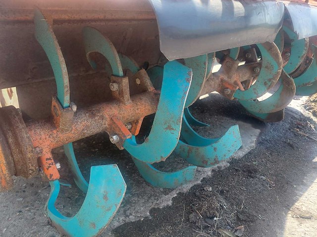 Kubota grondfrees - afbeelding 4 van  8