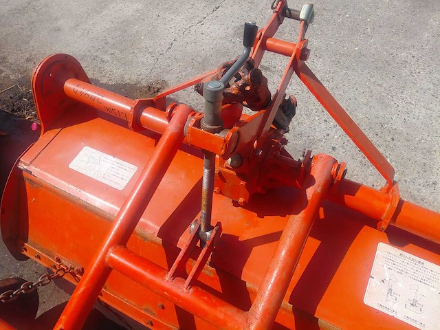 Kubota grondfrees - afbeelding 6 van  8
