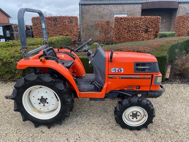 Kubota gt 3 minitractor - afbeelding 1 van  3
