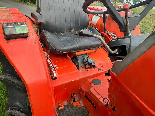 Kubota l1-18 sunshine minitractor - afbeelding 2 van  4
