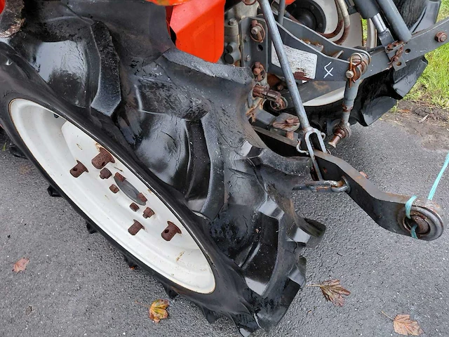 Kubota l1-195 - minitractor - afbeelding 16 van  17