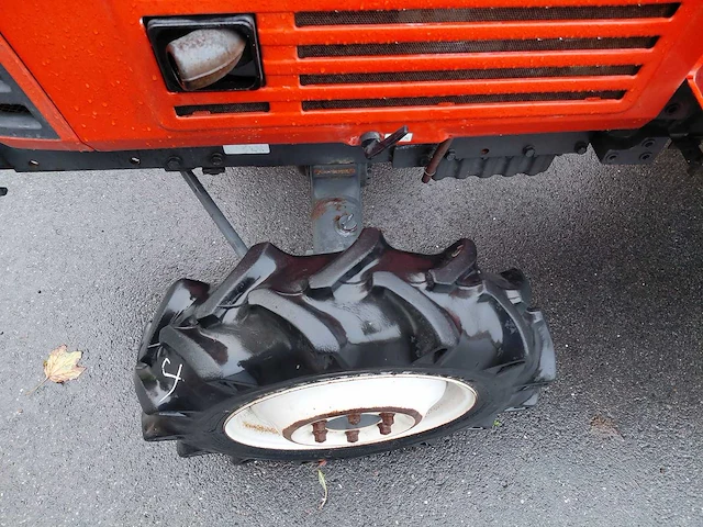 Kubota l1-195 - minitractor - afbeelding 2 van  17