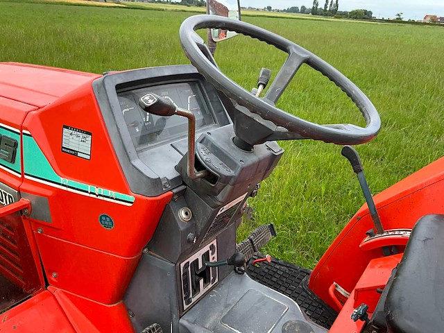 Kubota l1-205 sunshine minitractor - afbeelding 8 van  21