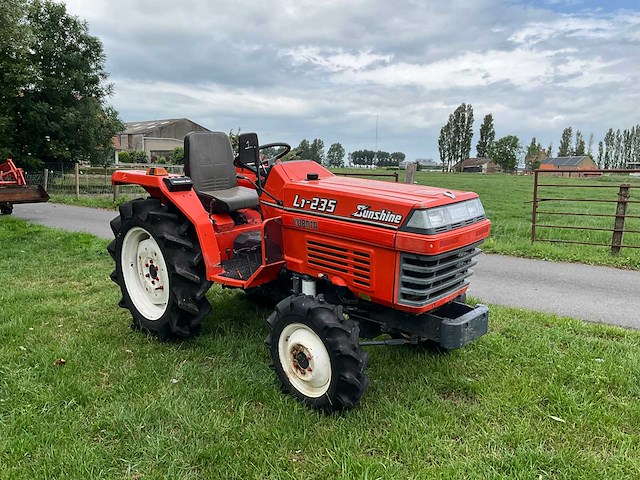 Kubota l1-235 minitractor - afbeelding 16 van  22