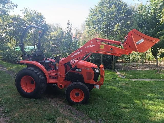 Kubota l1-382 gazontractor - afbeelding 2 van  6
