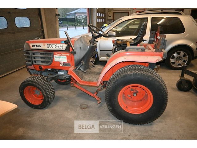 Kubota landbouwtrekker - afbeelding 5 van  18
