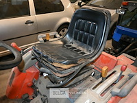 Kubota landbouwtrekker - afbeelding 12 van  18