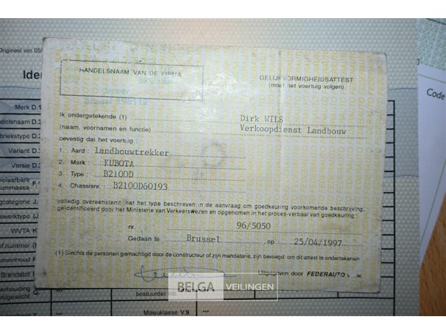 Kubota landbouwtrekker - afbeelding 17 van  18
