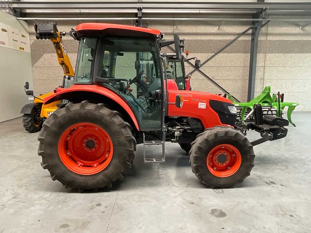 Kubota m4-063 vierwielaangedreven landbouwtractor - afbeelding 19 van  22