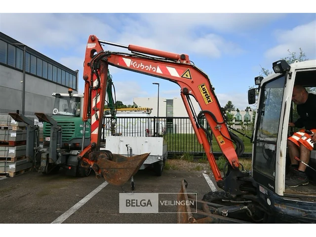 Kubota mini-graafmachine - afbeelding 16 van  22