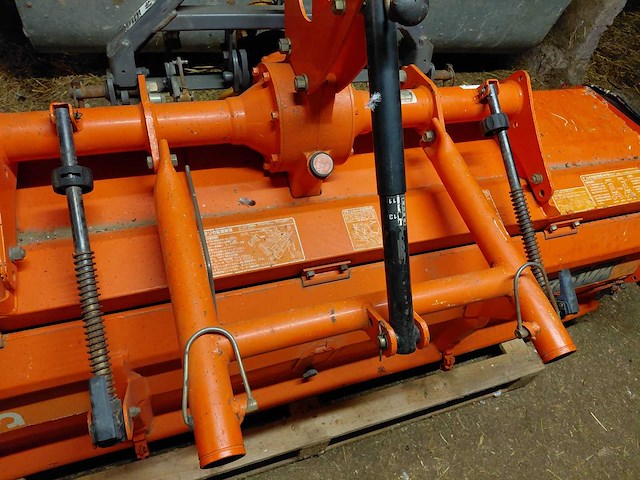 Kubota r6wk - milling machine - afbeelding 6 van  9