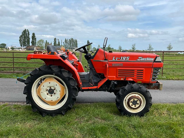 Kubota sunshine l1-195 minitractor - afbeelding 11 van  15