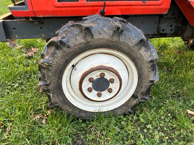 Kubota sunshine l1-195 vierwielaangedreven minitractor - afbeelding 4 van  20