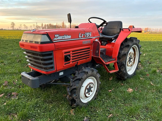 Kubota sunshine l1-195 vierwielaangedreven minitractor - afbeelding 1 van  20