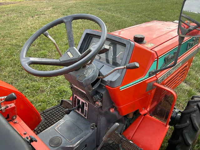 Kubota sunshine l1-205dt vierwielaangedreven minitractor - afbeelding 7 van  22