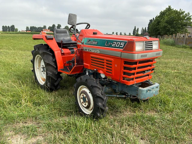 Kubota sunshine l1-205dt vierwielaangedreven minitractor - afbeelding 16 van  22