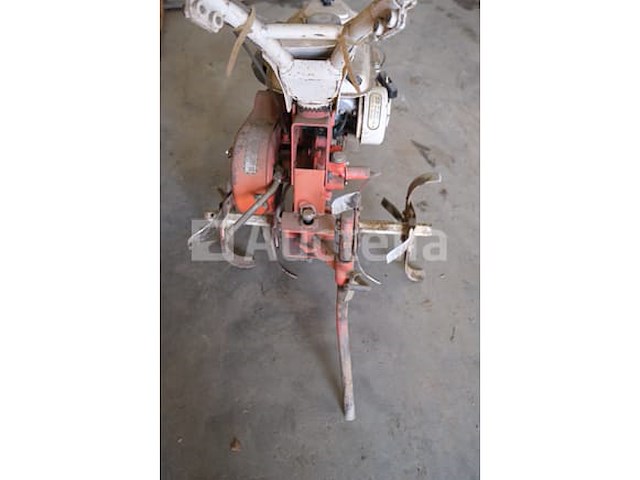 Kubota t320 benzinetuinroer - afbeelding 2 van  11