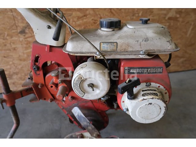 Kubota t320 benzinetuinroer - afbeelding 5 van  11