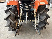 Kubota tractor met voorlader - afbeelding 7 van  19