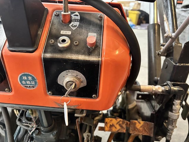 Kubota tractor met voorlader - afbeelding 19 van  19