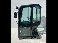 Kubota u27-4 mini graafmachinecabine - afbeelding 1 van  1