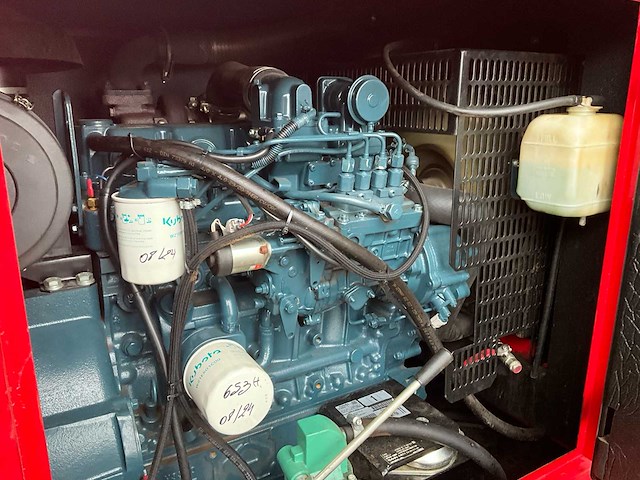 Kubota v3800 t 44kva generatorset - afbeelding 2 van  13