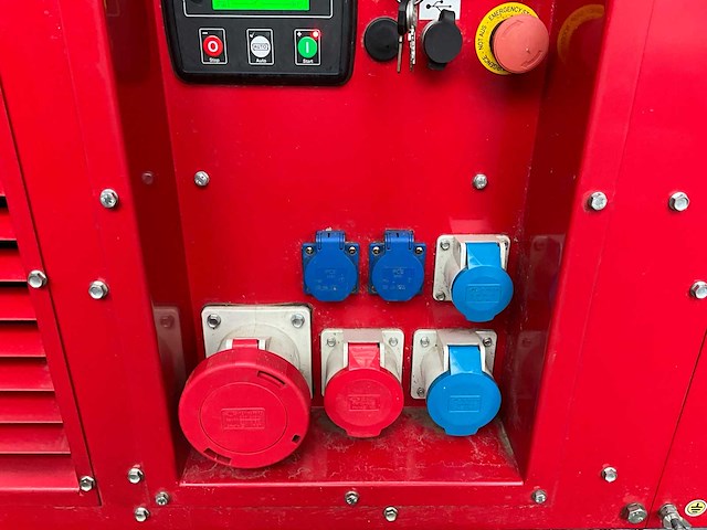 Kubota v3800 t 44kva generatorset - afbeelding 10 van  13