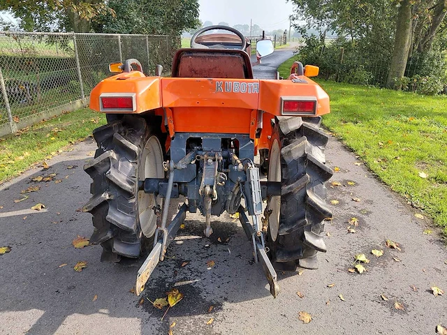 Kubota x20 - minitractor - afbeelding 16 van  19