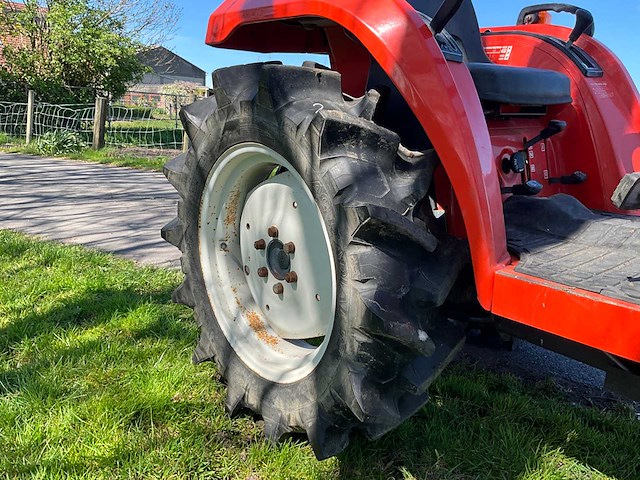 Kubota x20 minitractor met frees - afbeelding 5 van  26