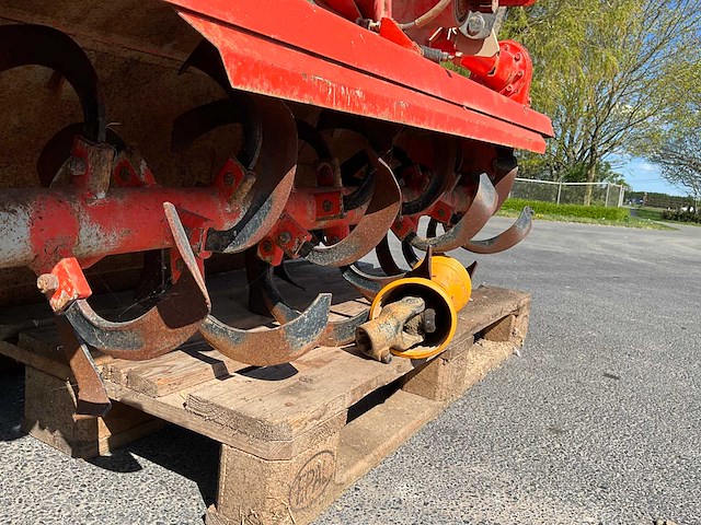 Kubota x20 minitractor met frees - afbeelding 13 van  26