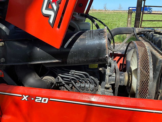 Kubota x20 minitractor met frees - afbeelding 18 van  26