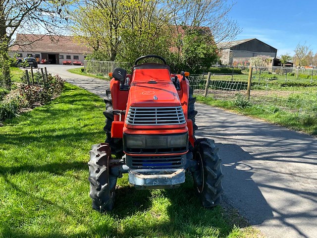 Kubota x20 minitractor met frees - afbeelding 12 van  26