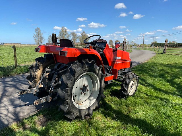 Kubota x20 minitractor met frees - afbeelding 23 van  26