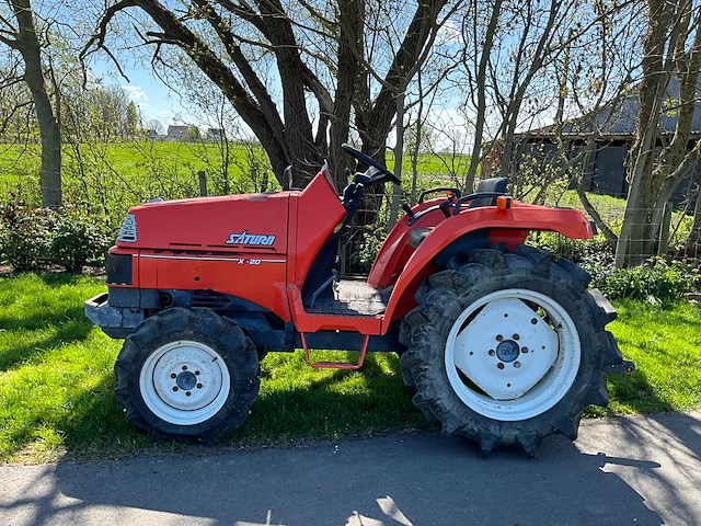 Kubota x20 minitractor met frees - afbeelding 26 van  26
