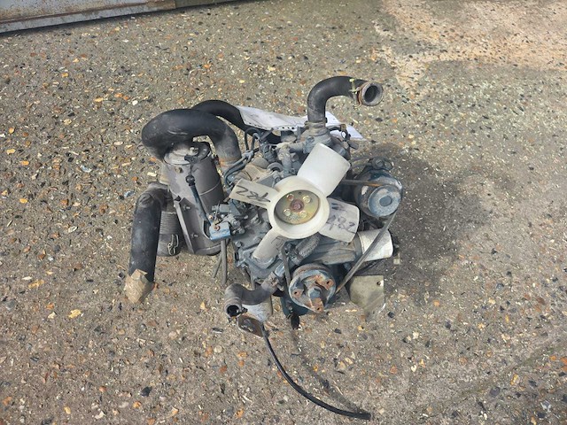 Kubota z482 dieselmotor - afbeelding 1 van  6