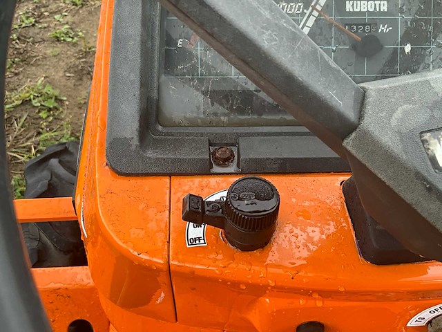 Kubota zb1-17 bulltra minitractor - afbeelding 13 van  28