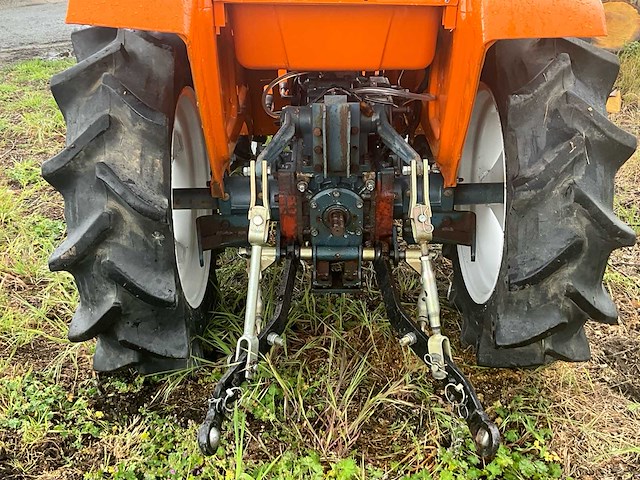 Kubota zb1-17 bulltra minitractor - afbeelding 16 van  28