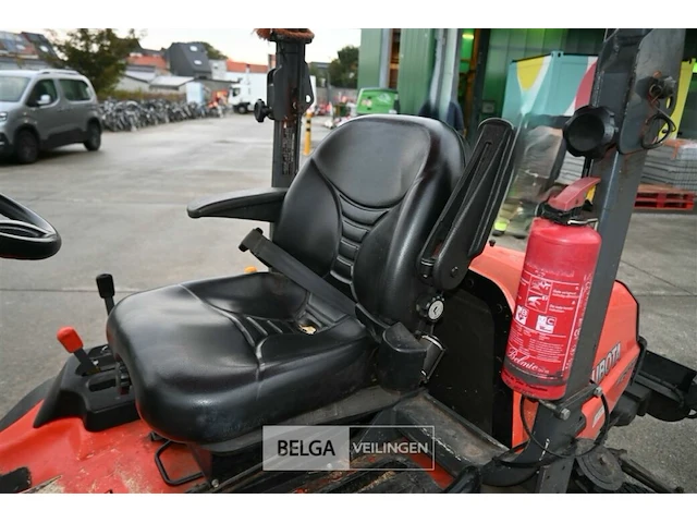 Kubota zitmaaier - afbeelding 8 van  17