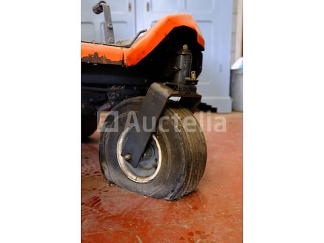 Kubota zitmaaiertractor gzd21hd - afbeelding 4 van  21