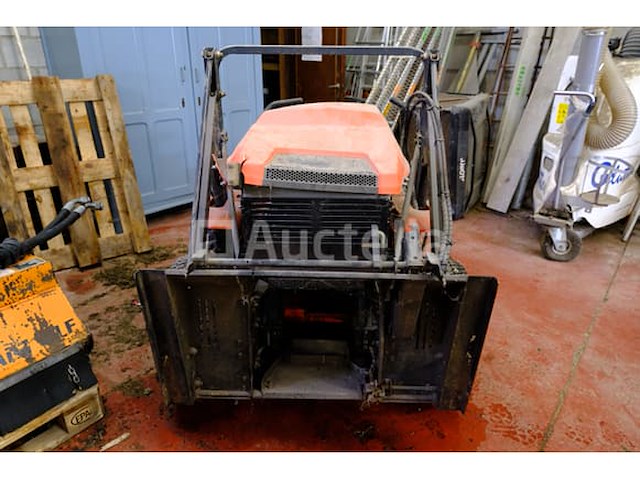 Kubota zitmaaiertractor gzd21hd - afbeelding 16 van  21