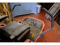 Kubota zitmaaiertractor gzd21hd - afbeelding 21 van  21