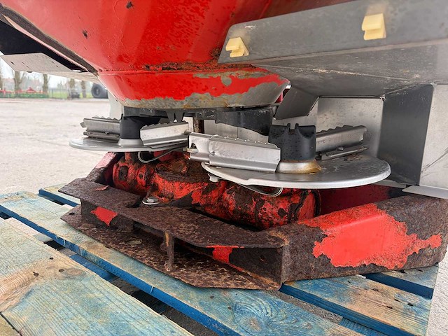 Kuhn - 2007 - mds 935 - kunstmeststrooier - afbeelding 14 van  14